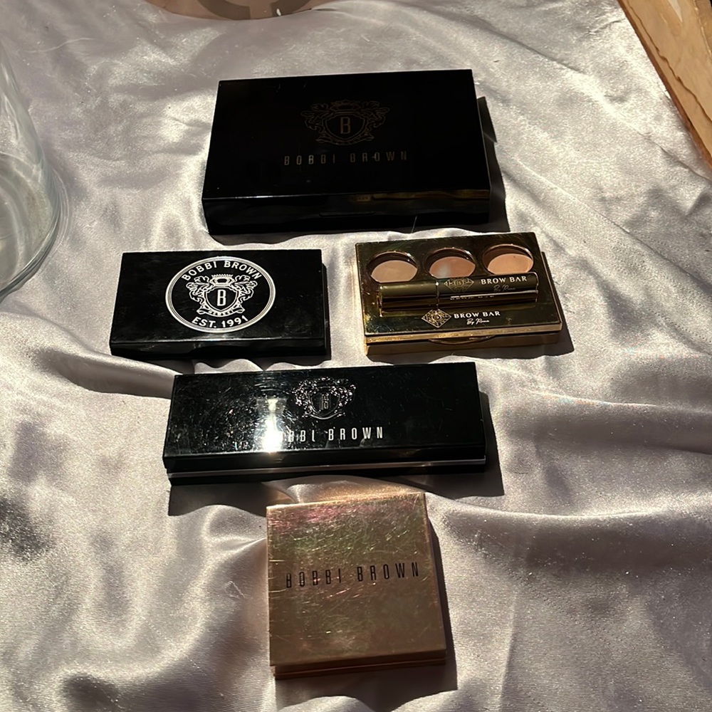 5 piece Bobbi Brown Makeup!